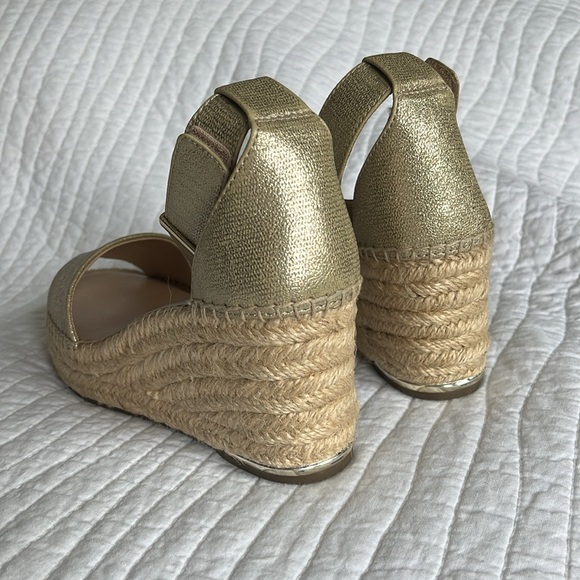 COPY - Franco Sarto Clemens gold espadrille wedge sandals NIB - Picture 4 of 6